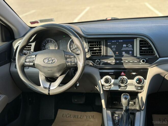 Hyundai Elantra 2019, 81,000 km - 2.0 l - Bakı
