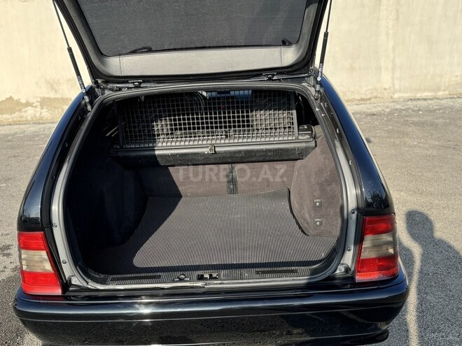 Mercedes C 180 1999, 300,000 km - 1.8 л - Bakı