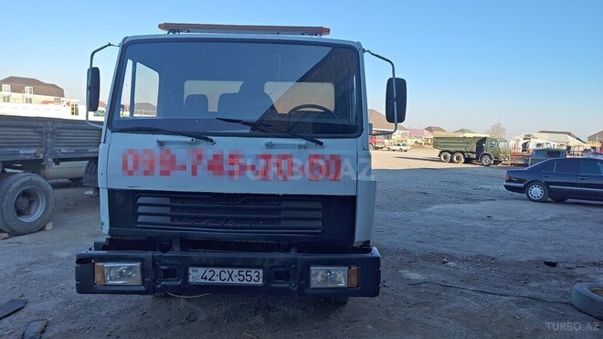 Mercedes 814 D 1981, 999,999 km - 4.0 l - Gəncə