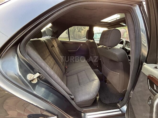 Mercedes C 180 1995, 330,000 km - 1.8 л - Astara