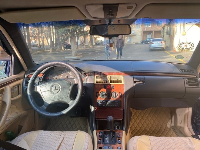 Mercedes E 230 1996, 495,241 km - 2.3 l - Bakı