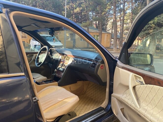 Mercedes E 230 1996, 495,241 km - 2.3 l - Bakı