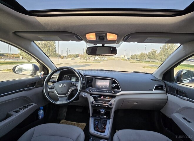 Hyundai Elantra 2018, 111,000 km - 2.0 л - Bakı