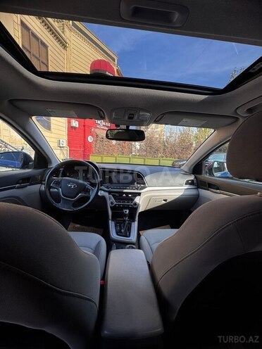 Hyundai Elantra 2018, 111,000 km - 2.0 л - Bakı