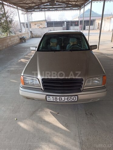 Mercedes C 220 1995, 412,879 km - 2.2 l - Şirvan