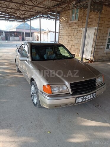 Mercedes C 220 1995, 412,879 km - 2.2 l - Şirvan