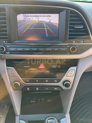 Hyundai Elantra 2016, 92,000 km - 1.6 l - Bakı