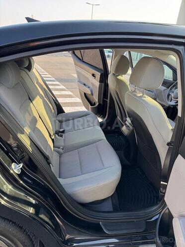 Hyundai Elantra 2016, 92,000 km - 1.6 l - Bakı