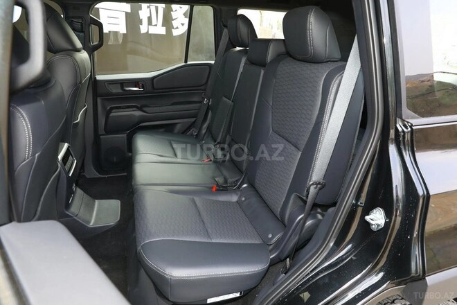 Toyota Land Cruiser Prado-10