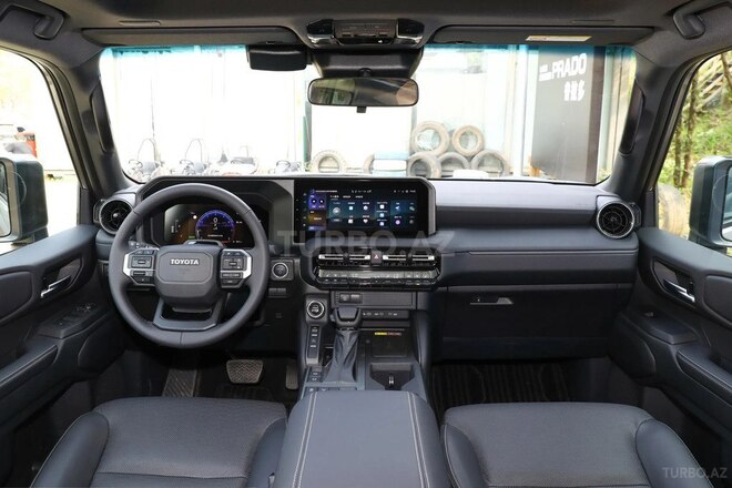 Toyota Land Cruiser Prado-8
