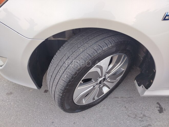 Hyundai Sonata 2014, 168,400 km - 2.4 l - Bakı
