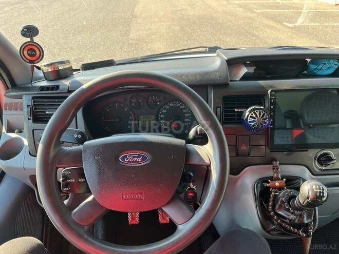 Ford Transit 2011, 210,000 km - 2.4 л - Şəki