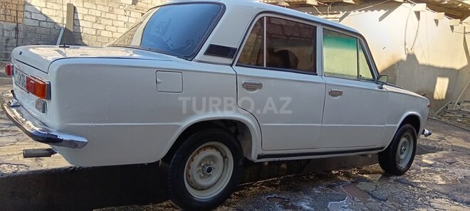LADA (VAZ) 21011 1980, 140,000 km - 1.5 l - Qazax