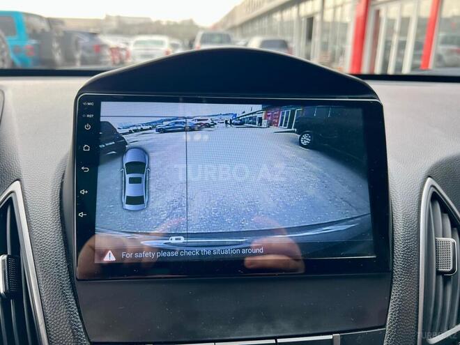 Hyundai Tucson-12