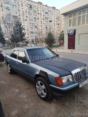 Mercedes E 230 2010, 125,000 km - 2.3 l - Sumqayıt