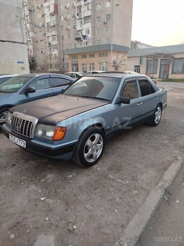 Mercedes E 230 2010, 125,000 km - 2.3 l - Sumqayıt