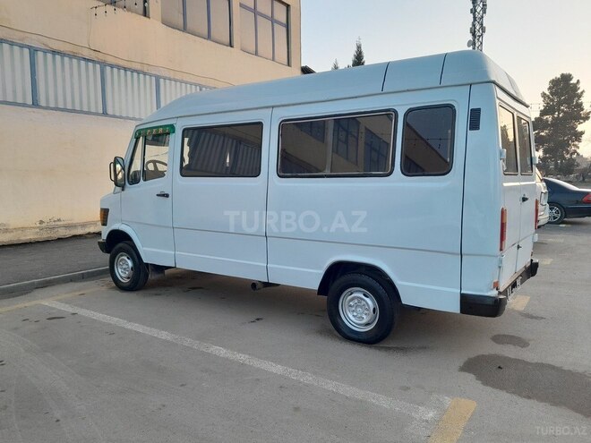 Mercedes 208 D 1989, 237,670 km - 2.3 л - Sabirabad