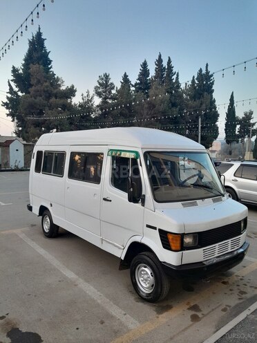 Mercedes 208 D 1989, 237,670 km - 2.3 л - Sabirabad