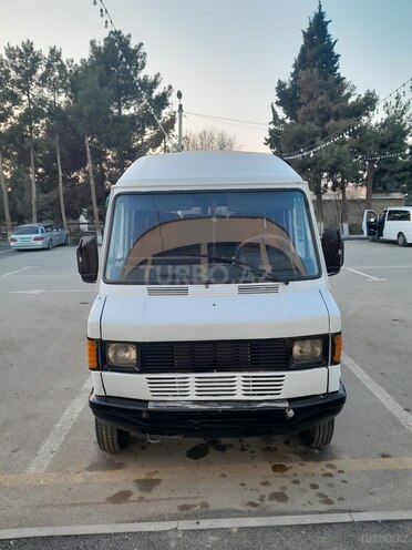 Mercedes 208 D 1989, 237,670 km - 2.3 л - Sabirabad