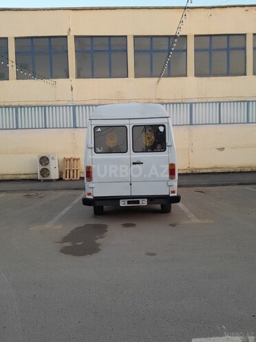 Mercedes 208 D 1989, 237,670 km - 2.3 л - Sabirabad