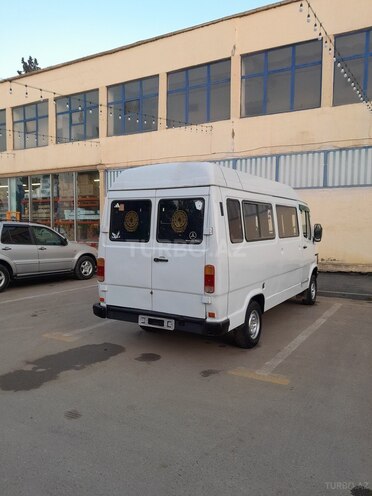 Mercedes 208 D 1989, 237,670 km - 2.3 л - Sabirabad