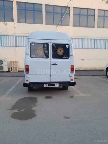 Mercedes 208 D 1989, 237,670 km - 2.3 л - Sabirabad
