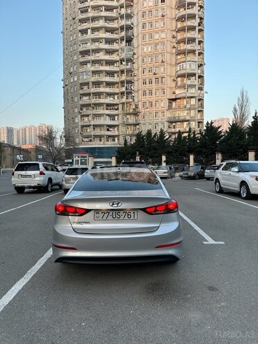Hyundai Elantra 2016, 165,762 km - 2.0 l - Bakı
