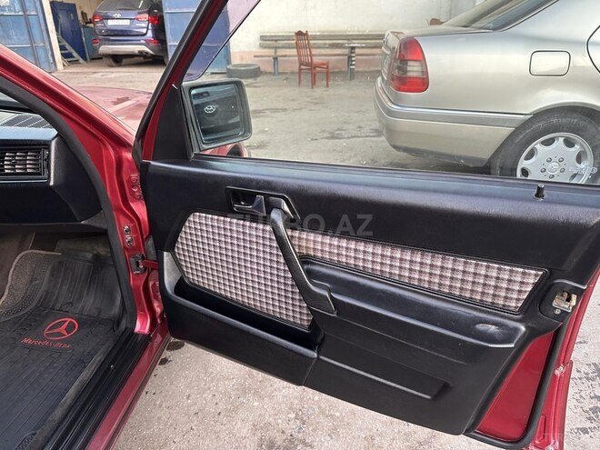 Mercedes 190 1989, 318,412 km - 2.0 l - Bakı