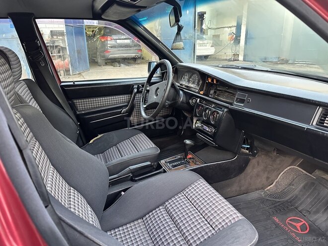 Mercedes 190 1989, 318,412 km - 2.0 l - Bakı