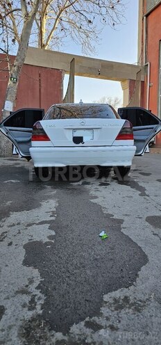 Mercedes C 230 1999, 141,000 km - 2.3 л - Gəncə