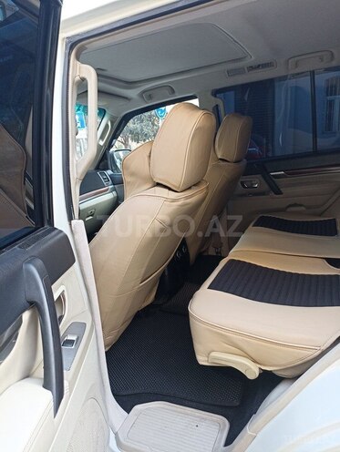 Mitsubishi Pajero 2008, 212,000 km - 3.0 l - Bakı