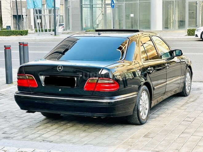 Mercedes E 240 2001, 350,000 km - 2.4 л - Bakı