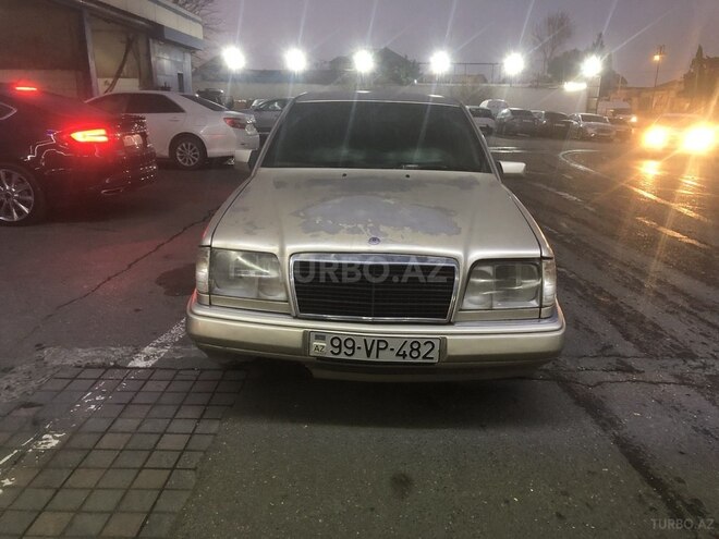 Mercedes E 250 1993, 453,894 km - 2.5 л - Bakı