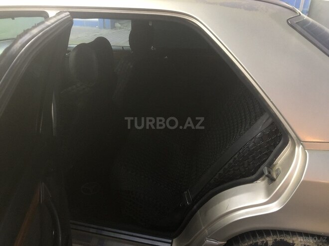 Mercedes E 250 1993, 453,894 km - 2.5 л - Bakı