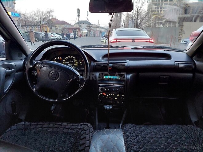 Opel Astra 1993, 425,000 km - 1.6 l - Bakı