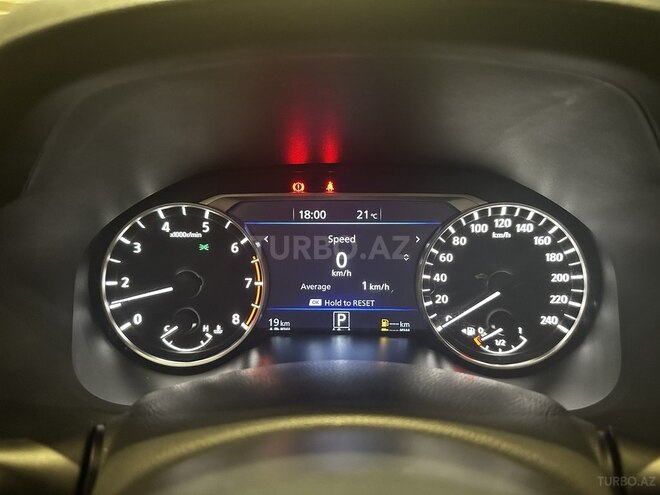 Nissan Altima-14