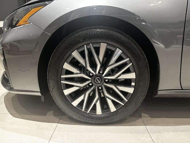 Nissan Altima-24