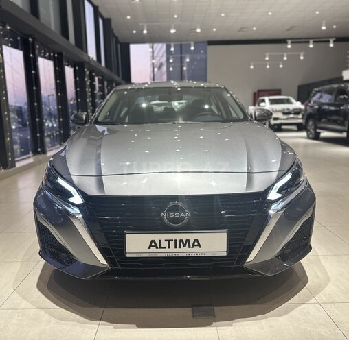 Nissan Altima-3