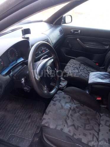 Volkswagen Golf 1997, 520,000 km - 1.6 l - Gəncə