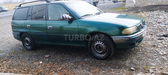 Opel Astra 1996, 322,200 km - 1.6 l - Şəki