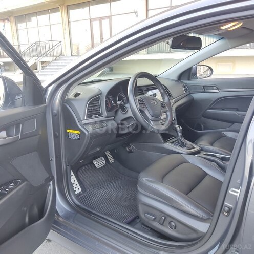 Hyundai Elantra 2015, 135,000 km - 1.6 l - Bakı