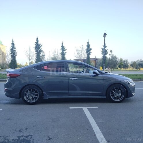 Hyundai Elantra 2015, 135,000 km - 1.6 l - Bakı