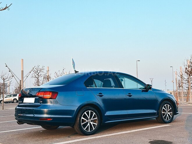 Volkswagen Jetta-18