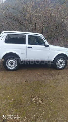 LADA (VAZ) Niva 2010, 155,000 km - 1.7 l - Astara