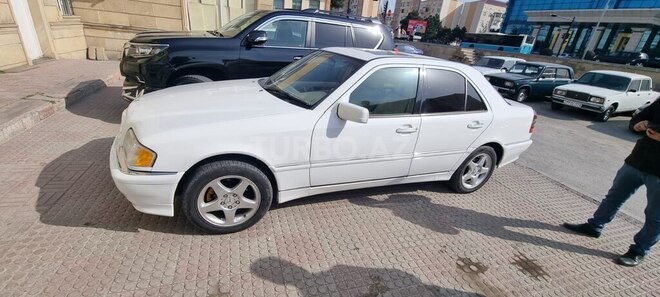 Mercedes C 220 2000, 321,456 km - 2.2 l - Bakı