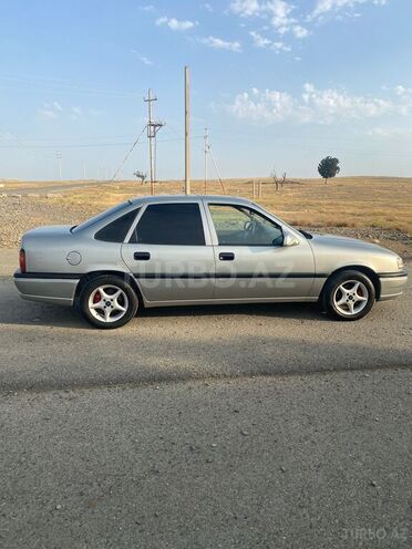 Opel Vectra 1995, 455,202 km - 2.0 l - Ağstafa