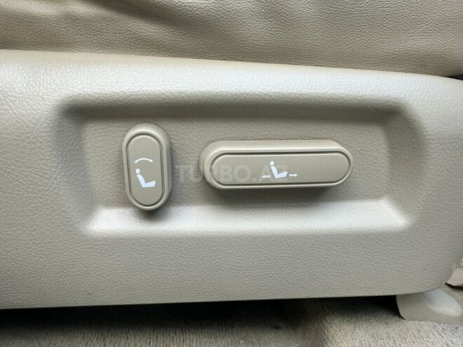 Hyundai Santa Fe-12