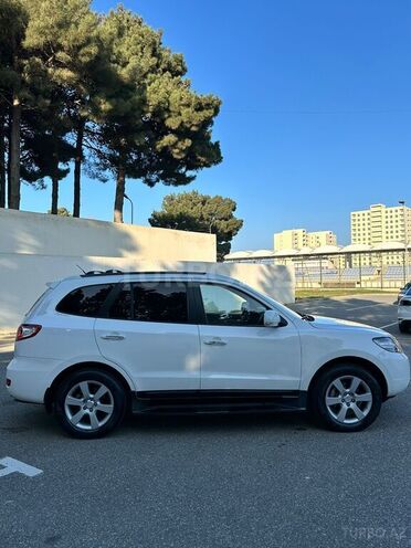 Hyundai Santa Fe-5