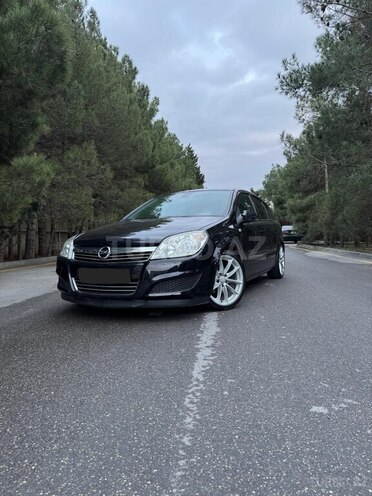 Opel Astra 2007, 200,000 km - 1.4 л - Bakı