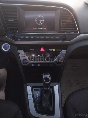 Hyundai Elantra 2016, 120,000 km - 2.0 л - Bakı